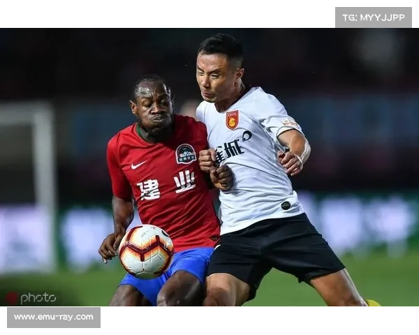 门兴务实防守反击战术在客场成功拿到三分 门兴务实防守反击战术在客场成功拿到三分